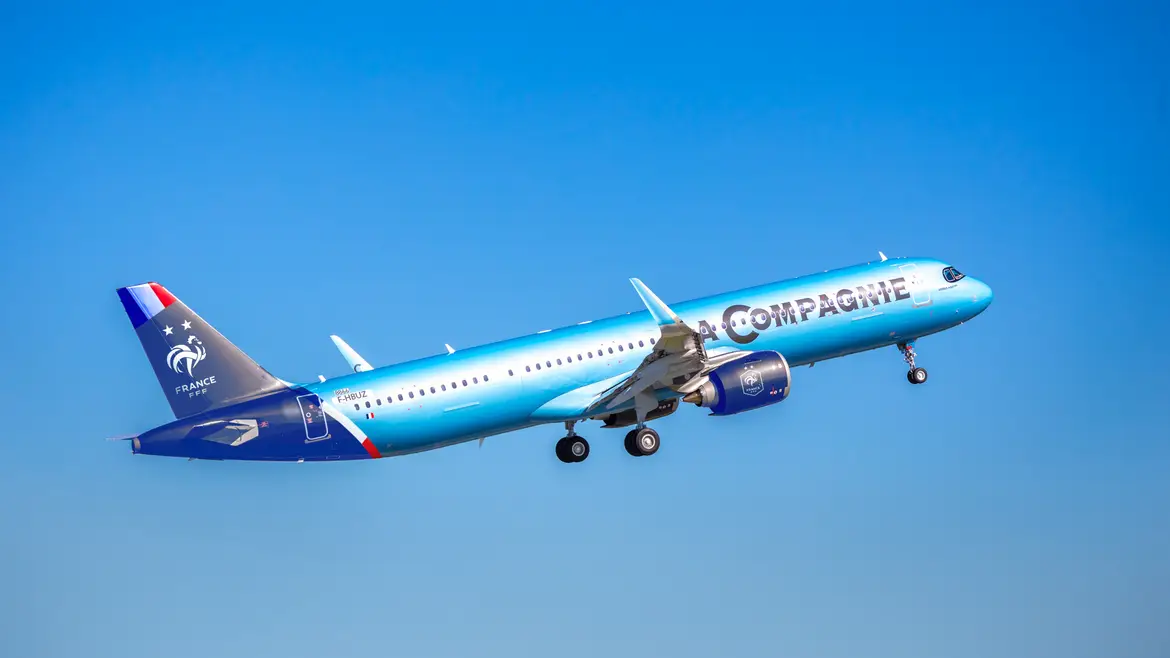 La Compagnie Airbus A321neo at Paris-Orly.