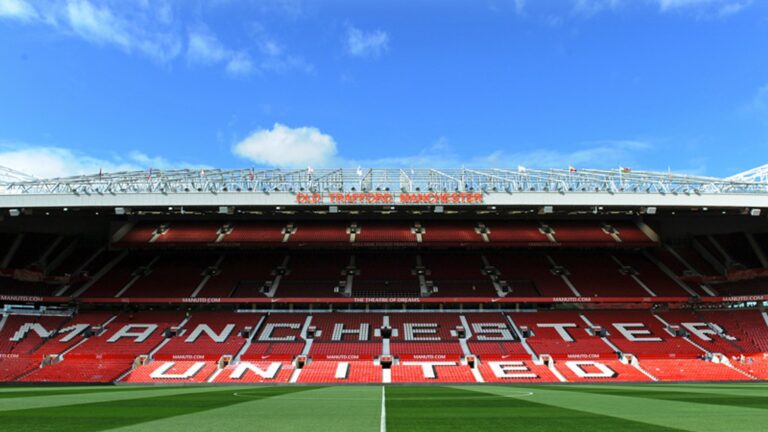 Manchester United reports a 90% reduction in losses for the first half of 2025/26 following a 40% reduction in club staff.