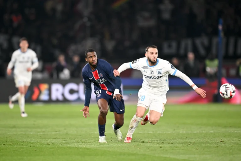 A graph showing the 70% decline in Ligue 1 TV revenue from 2022 to 2026.