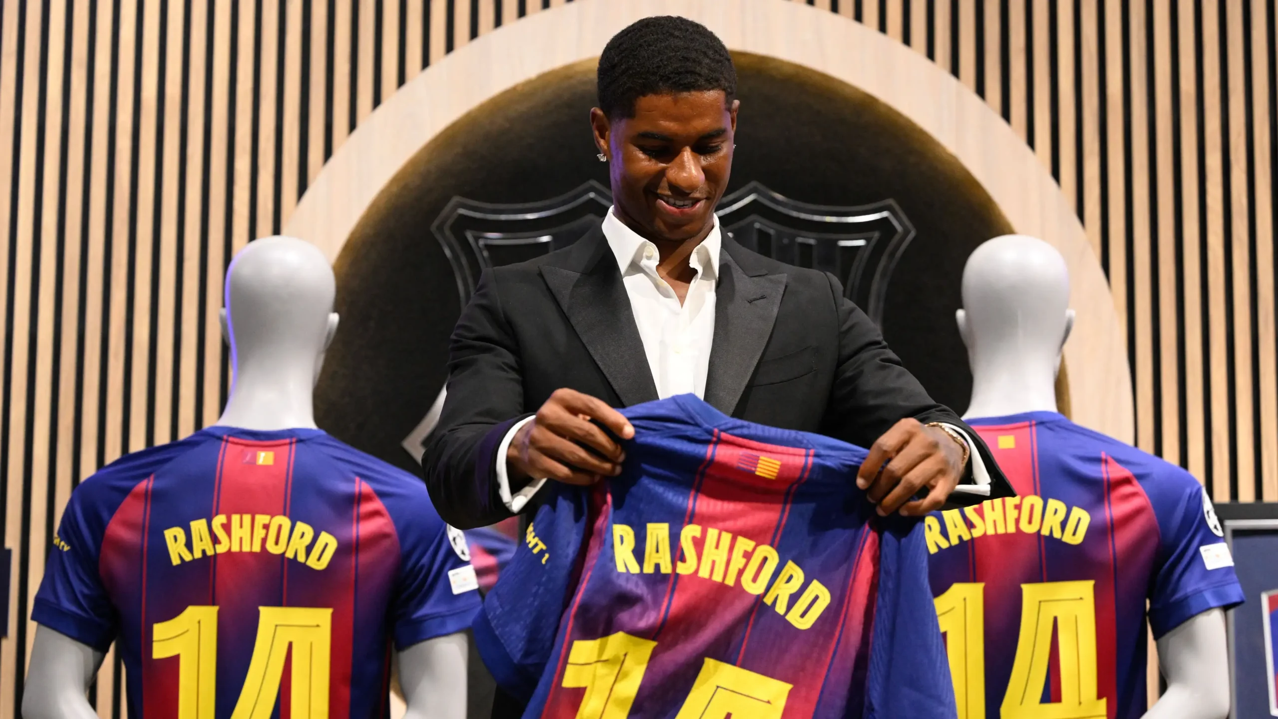 LaLiga updates squad cost limits (LCPD) for 2026. Real Madrid stays on top while Barcelona sees a 23% jump. New FFP "Wild Card" rules explained.