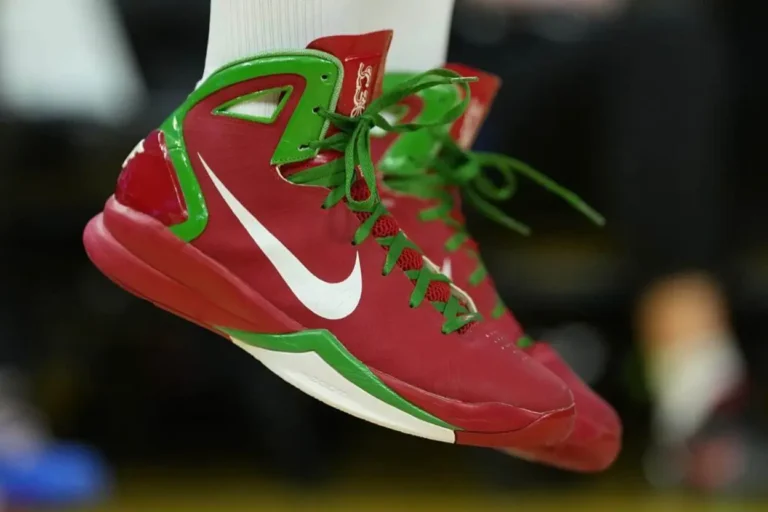 Stephen Curry’s shoe auction raises $1.7m with more than 70 pairs sold