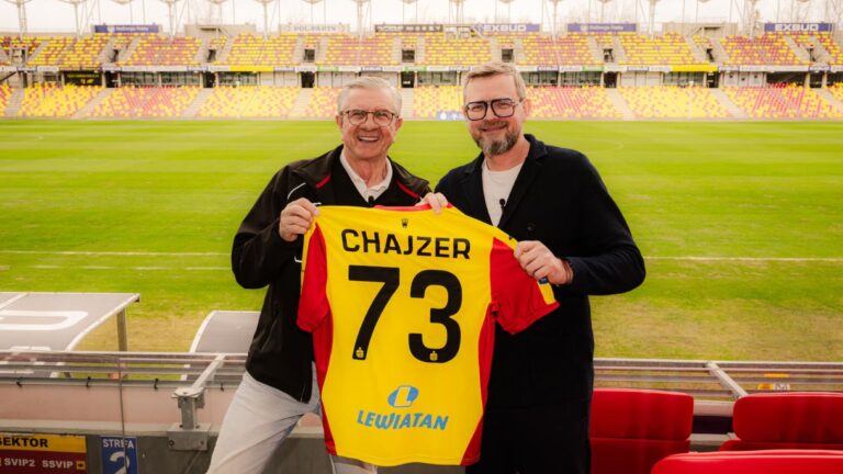 Korona Kielce has entered into an innovative partnership with Polish television channel Remonty TV to lead renovation works at its home ground, EXBUD Arena. The stadium, which has a capacity of around 15,000 and originally opened in 2006, is set to undergo a series of upgrades aimed at modernizing its facilities and improving both functionality and aesthetics. Project Details The collaboration leverages Remonty TVâ€™s extensive network in construction and design. The channel works with thousands of partner companies, providing access to modern materials, interior design expertise, and construction resources. The first phase of the renovation will focus on transforming the stadiumâ€™s conference room into a state-of-the-art facility, with ambitions to make it one of the most modern conference spaces in Poland. Work is scheduled to begin in June during the off-season, allowing construction to proceed without disrupting matchday operations. Strategic Vision Korona Kielceâ€™s leadership has described the initiative as a broader effort to reposition the stadium as a multifunctional, modern venue. The club aims to create a facility that not only serves sporting purposes but also supports business events, sponsorship activations, and media exposure. A notable figure in Polish television, Zygmunt Chajzer, will serve as the public face of the project, helping promote the collaboration and attract additional partners. Commercial & Sponsorship Angle The club is actively inviting local businesses and sponsors to participate in the redevelopment project. In return, partners will gain visibility through national media exposure and branding opportunities within the renovated spaces. According to club officials, the redesigned conference room will include unique visual elements and branding features, positioning it as both a functional space and a showcase for the club and its partners. Broader Impact This partnership highlights a growing trend in sports infrastructure development, where clubs collaborate with media and specialized content brands to unlock new forms of funding, expertise, and visibility. By combining entertainment media with stadium development, Korona Kielce is exploring a hybrid model that blends commercial partnerships, content-driven promotion, and facility modernizationâ€”potentially serving as a template for similar projects across Europe.