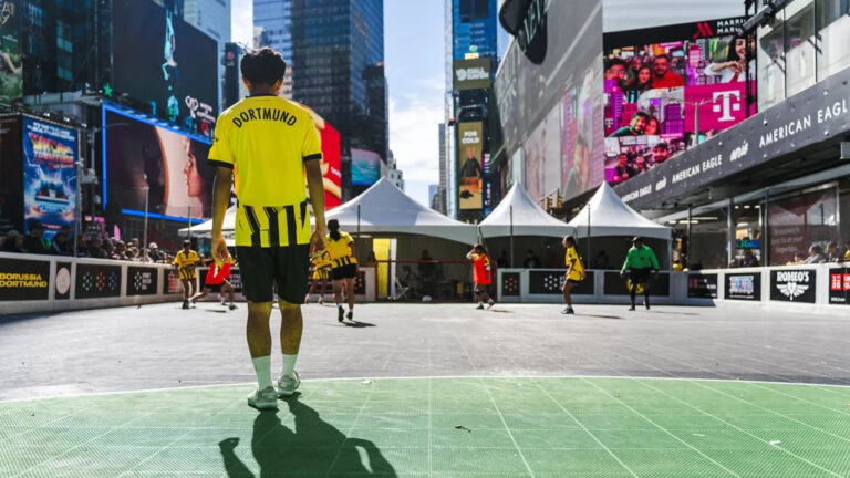 Borussia Dortmund Launches BVB World Street Series in Los Angeles