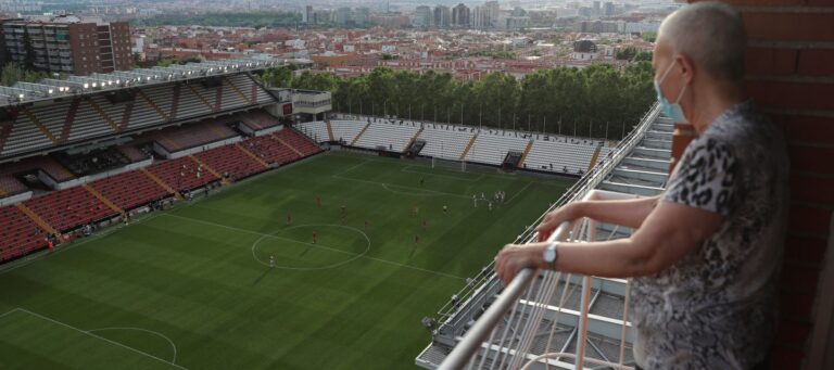 Rayo Vallecano leads soccer’s anti-digital resistance