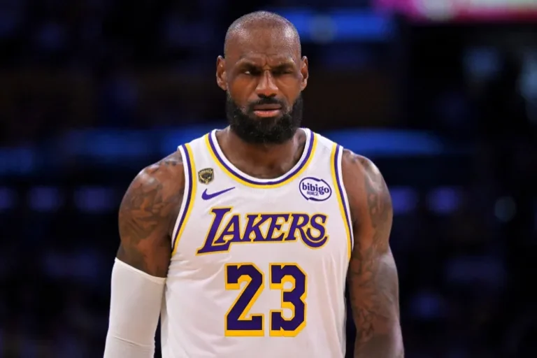 LeBron James joins Philadelphia 76ers with $1.7 billion in career earnings