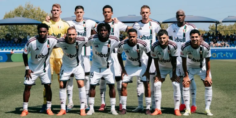 Thomas Müller, Mats Hummels and Yann Sommer to acquire Portuguese club Estrela Amadora